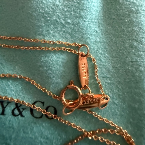 π©΅Tiffany & Coπ©΅ 18k Open Heart Elsa Peretti necklace NOT HEART - Picture 3 of 8